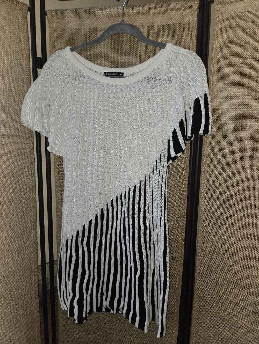 Women's Chelsea & Theodore White & Black Knit Sweater Dress Size Large - Picture 1 of 6